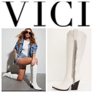 NEW Bellatrix Rhinestone Fringe Western Boots Sz: 6